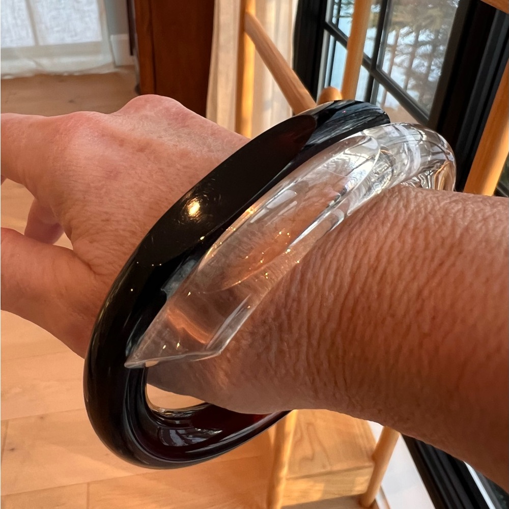 Designer Hand Made in UK Acrylic Bracelet. - Picture 1 of 8